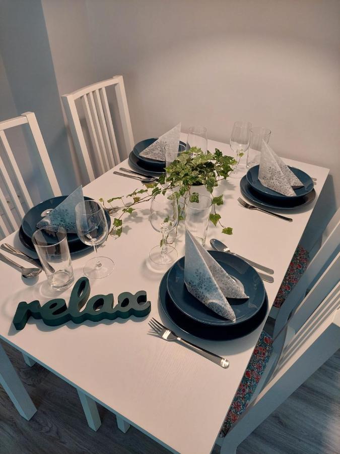Gemuetliches, Voll Ausgestattetes Apartment Halle  Extérieur photo
